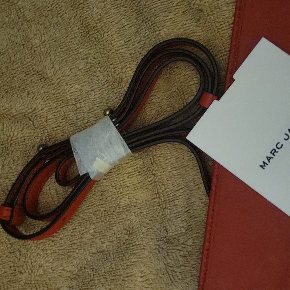NWOT Marc Jacobs red leather crossbody bag - Picture 6 of 6